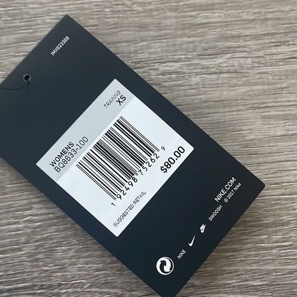 Nike | Sculpt Hyper Tight Fit - Picture 3 of 7